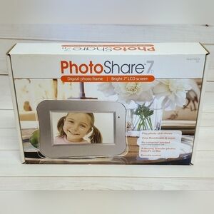PhotoShare 7 Digital Photo Frame - New In Box